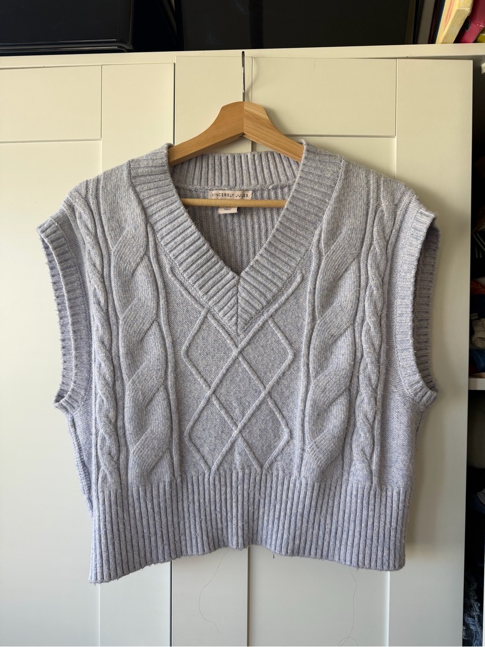 Cropped Cable Knit V-Neck Sweater Vest